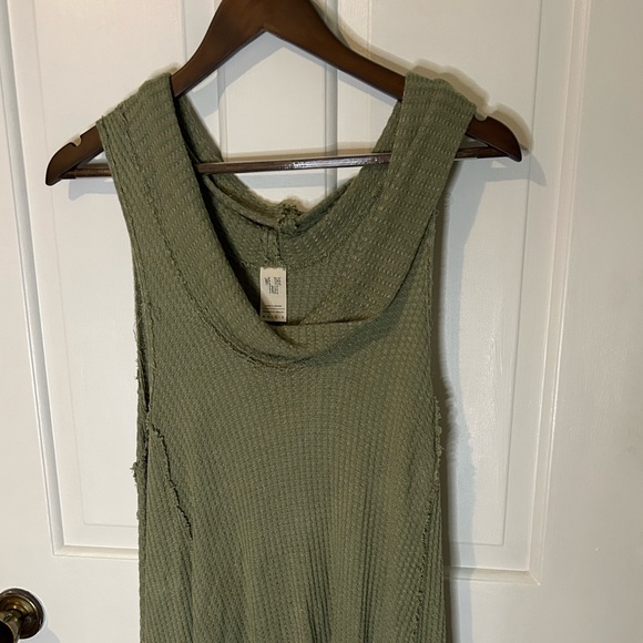 We the Free Swing It Cowl Tank - Size Medium - Olive Green - Picture 3 of 9